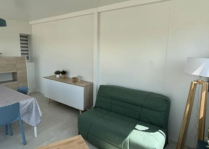 Pavillon Climatise Avec Exterieur Et Piscine Collective - 4pav87 Villa *